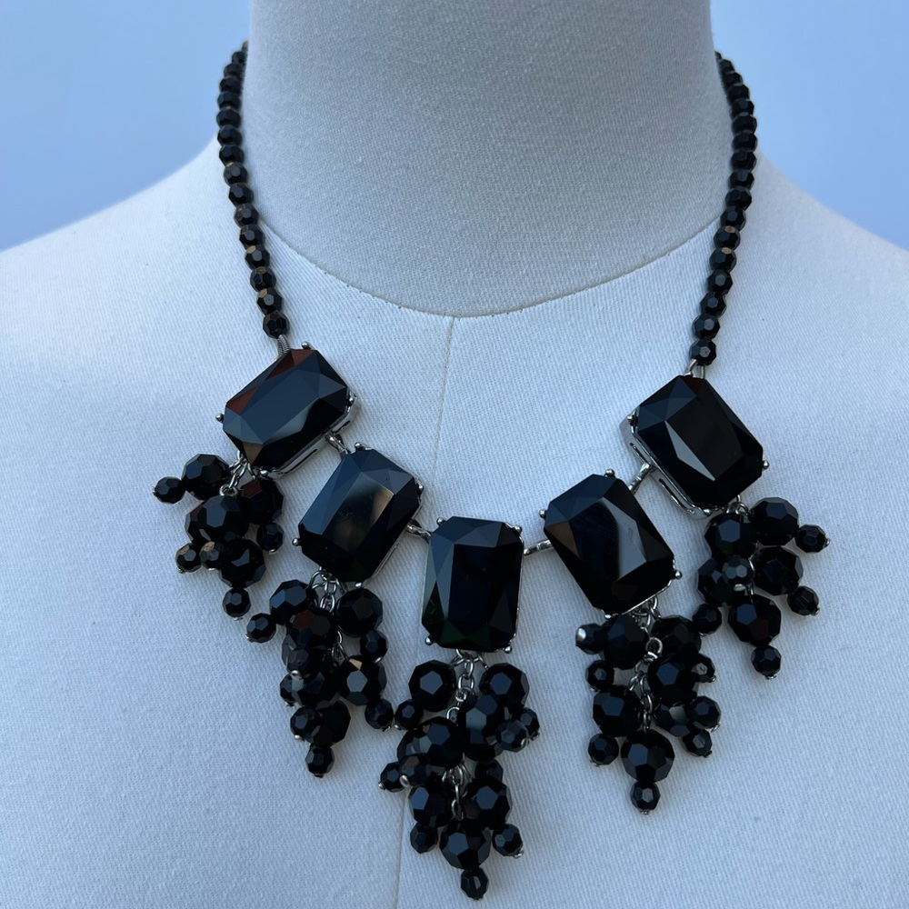 Talbots Black Chunky Beaded Statement Necklace Bold Glam Elegant NWT - Picture 4 of 8